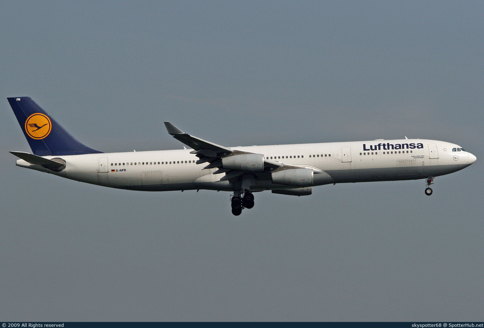 Photo of D-AIFB - Airbus A340-313 operated by Lufthansa