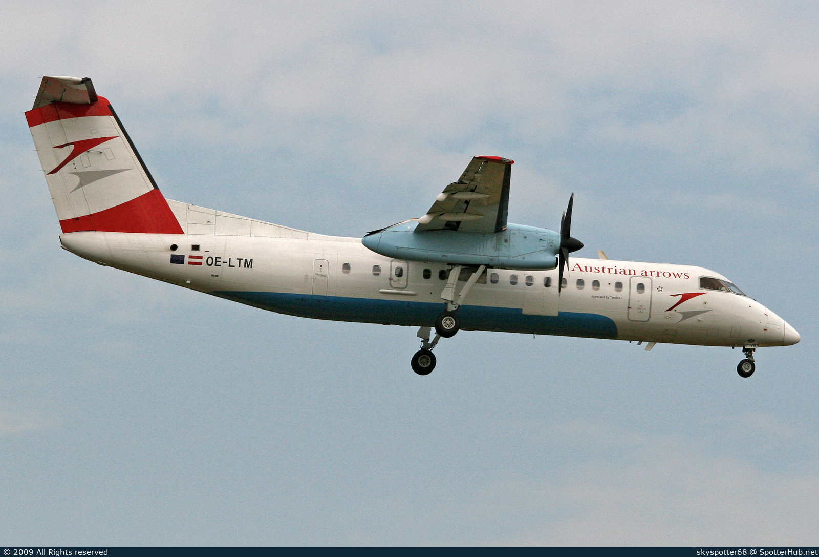 Photo of OE-LTM - Bombardier DHC-8-314 Dash 8 Q300 operated by Austrian Arrows (opb Tyrolean Airways)