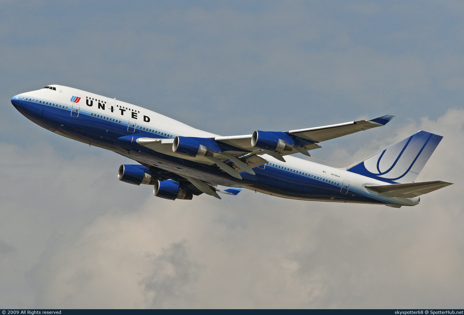 Photo of N119UA - Boeing 747-422 operated by United Airlines