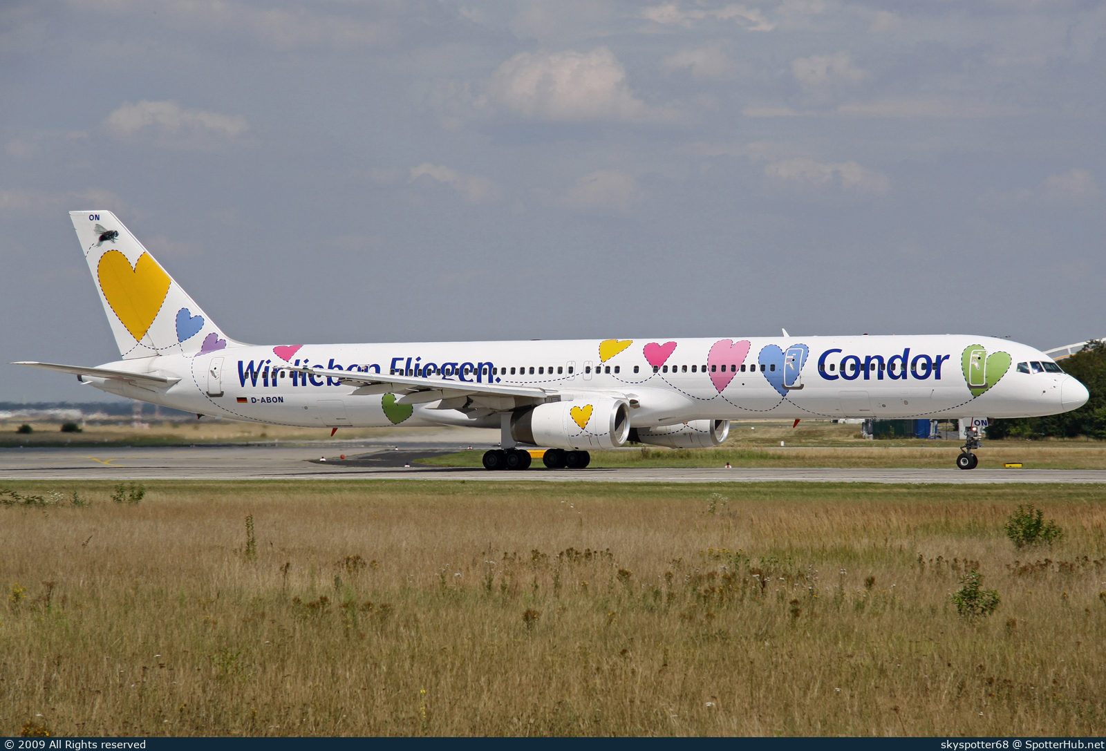 Photo of D-ABON - Boeing 757-330 operated by Condor