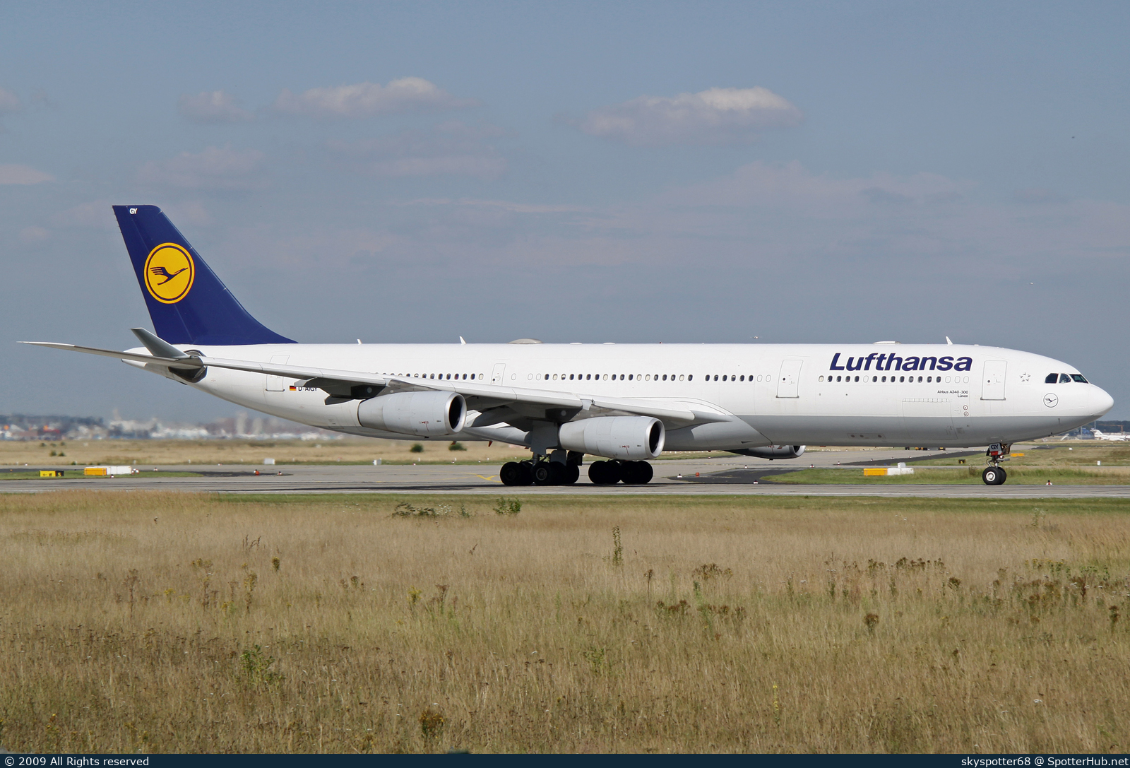 Photo of D-AIGY - Airbus A340-313 operated by Lufthansa