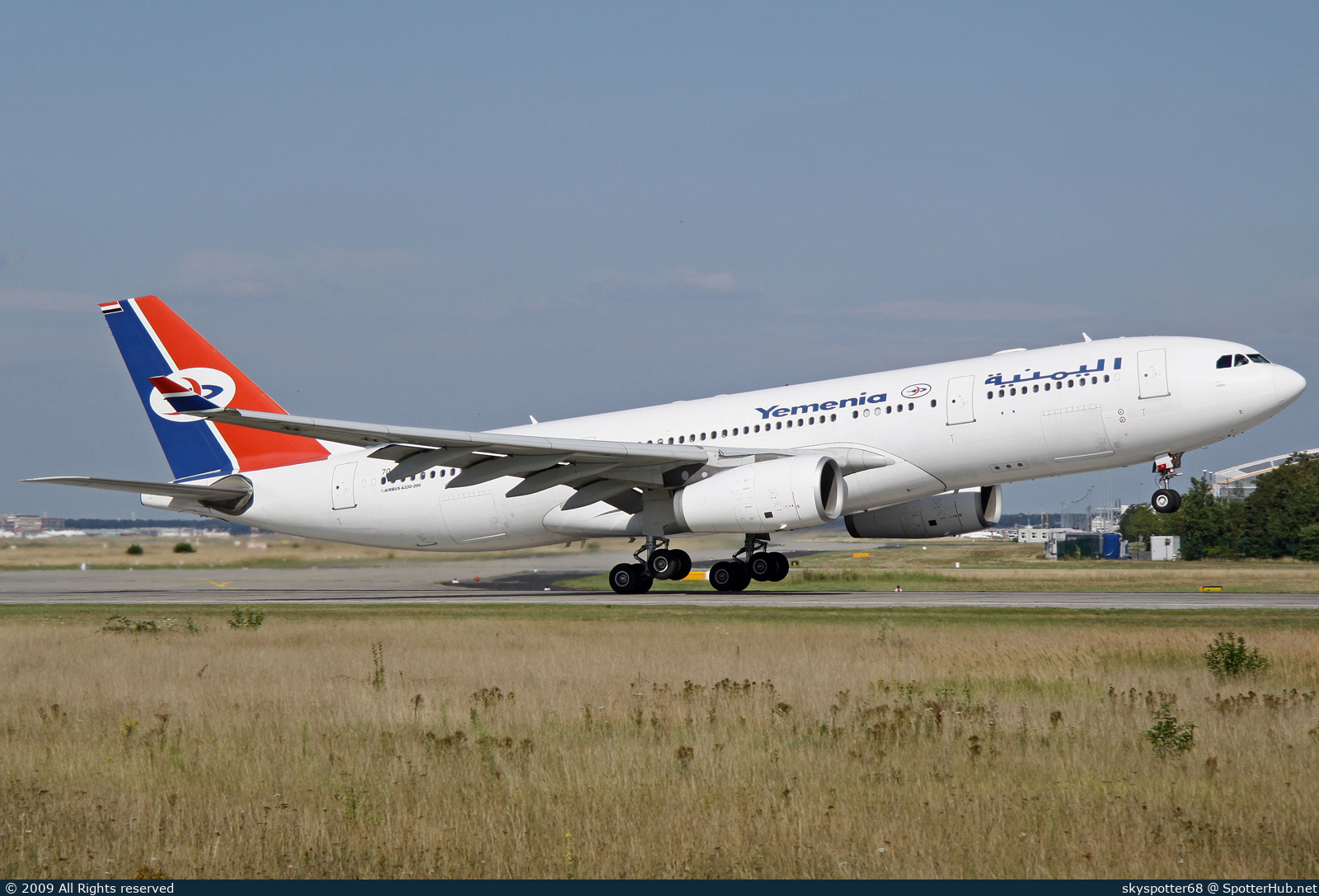 Photo of 7O-ADT - Airbus A330-243 operated by Yemenia