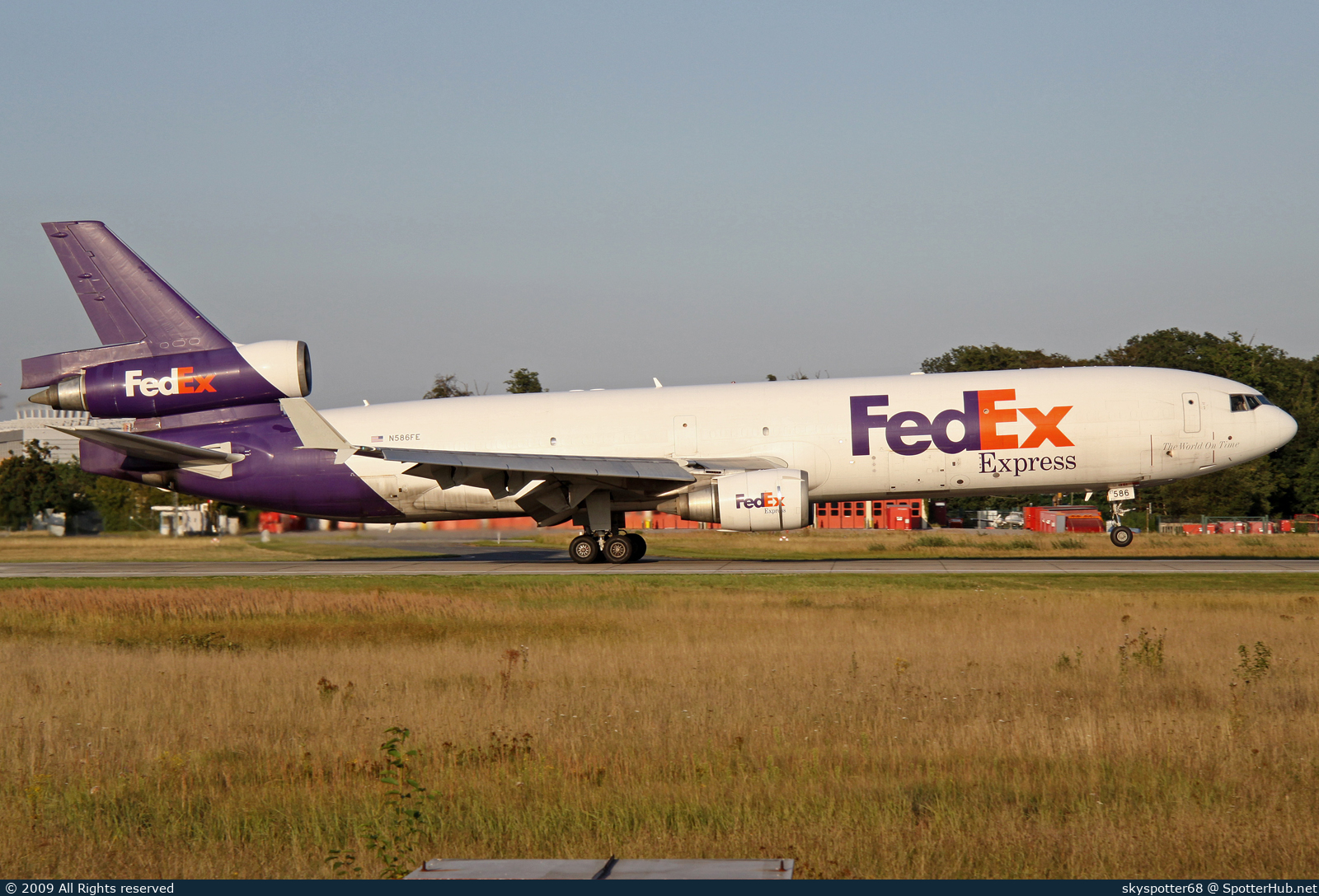 Photo of N586FE - McDonnell Douglas MD-11(F) operated by FedEx