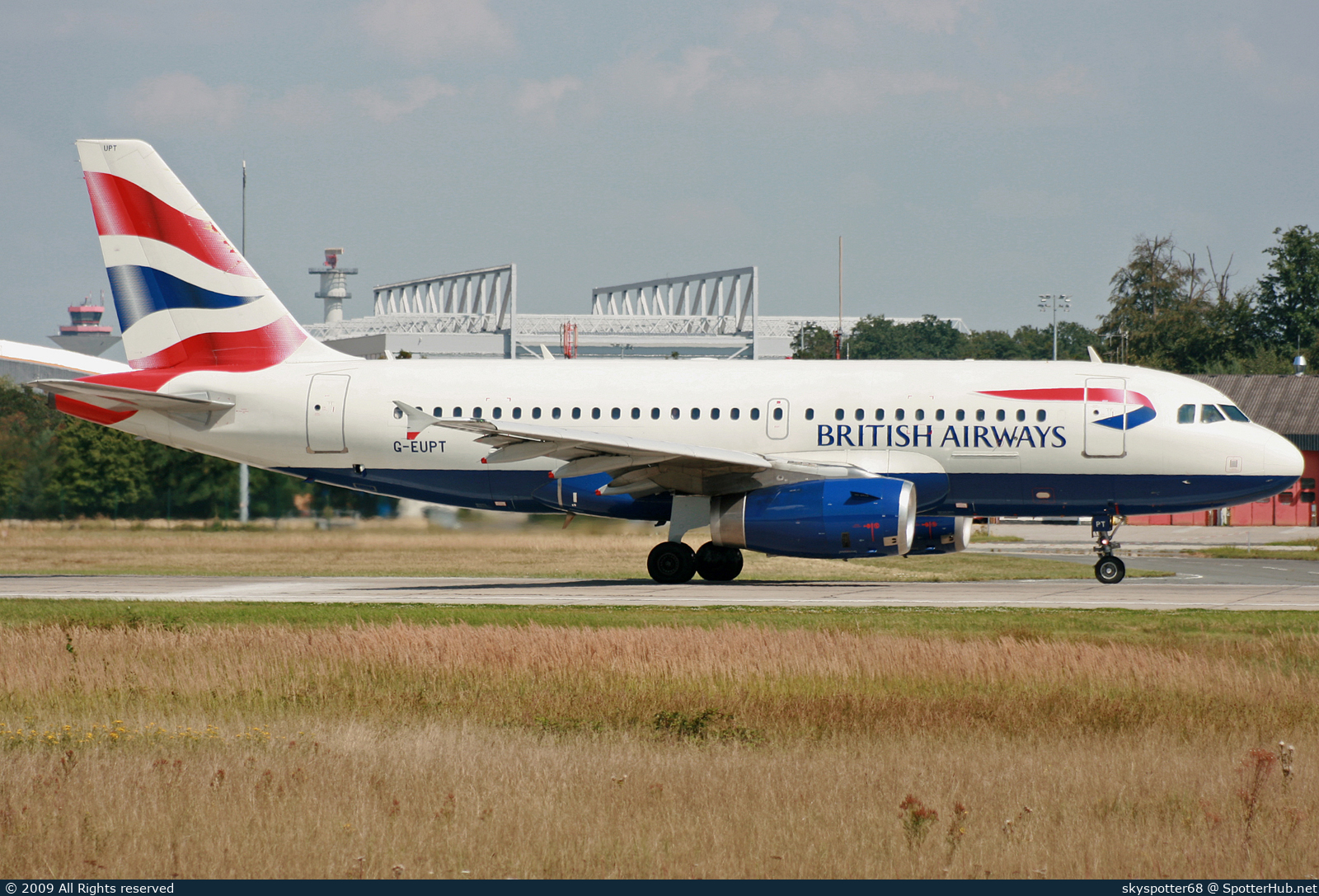 Photo of G-EUPT - Airbus A319-131 operated by British Airways