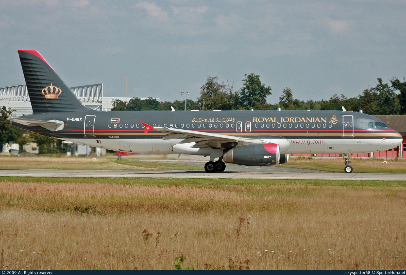 Photo of F-OHGX - Airbus A320-232 operated by Royal Jordanian Airlines