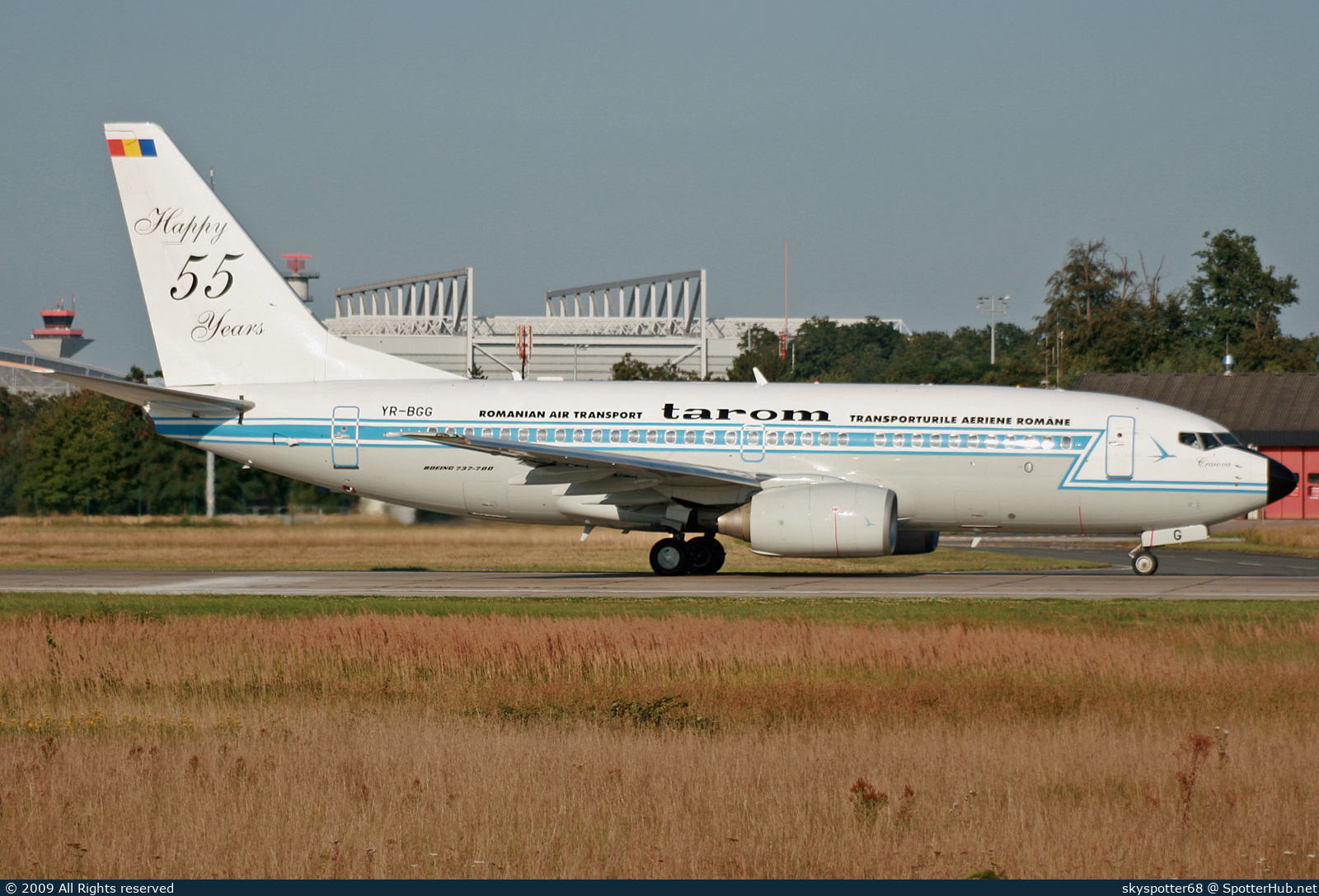 Photo of YR-BGG - Boeing 737-78J operated by Tarom - Romanian Air Transport