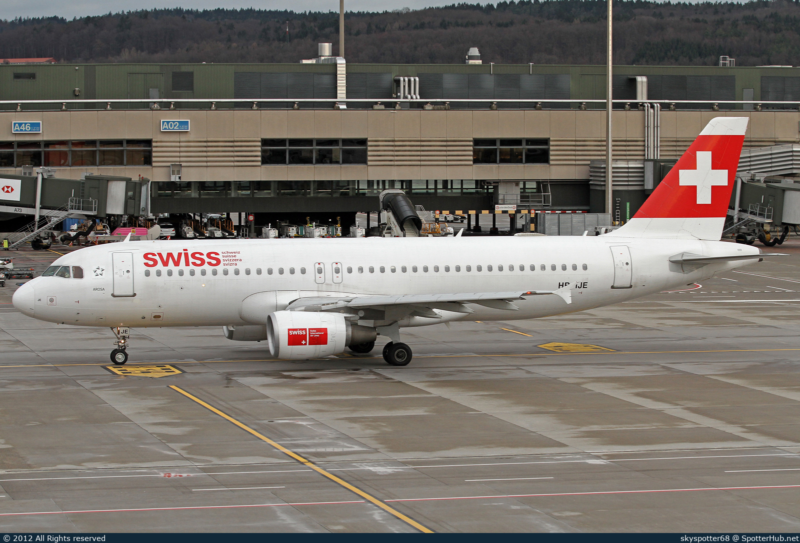 Photo of HB-IJE - Airbus A320-214 operated by Swiss International Air Lines