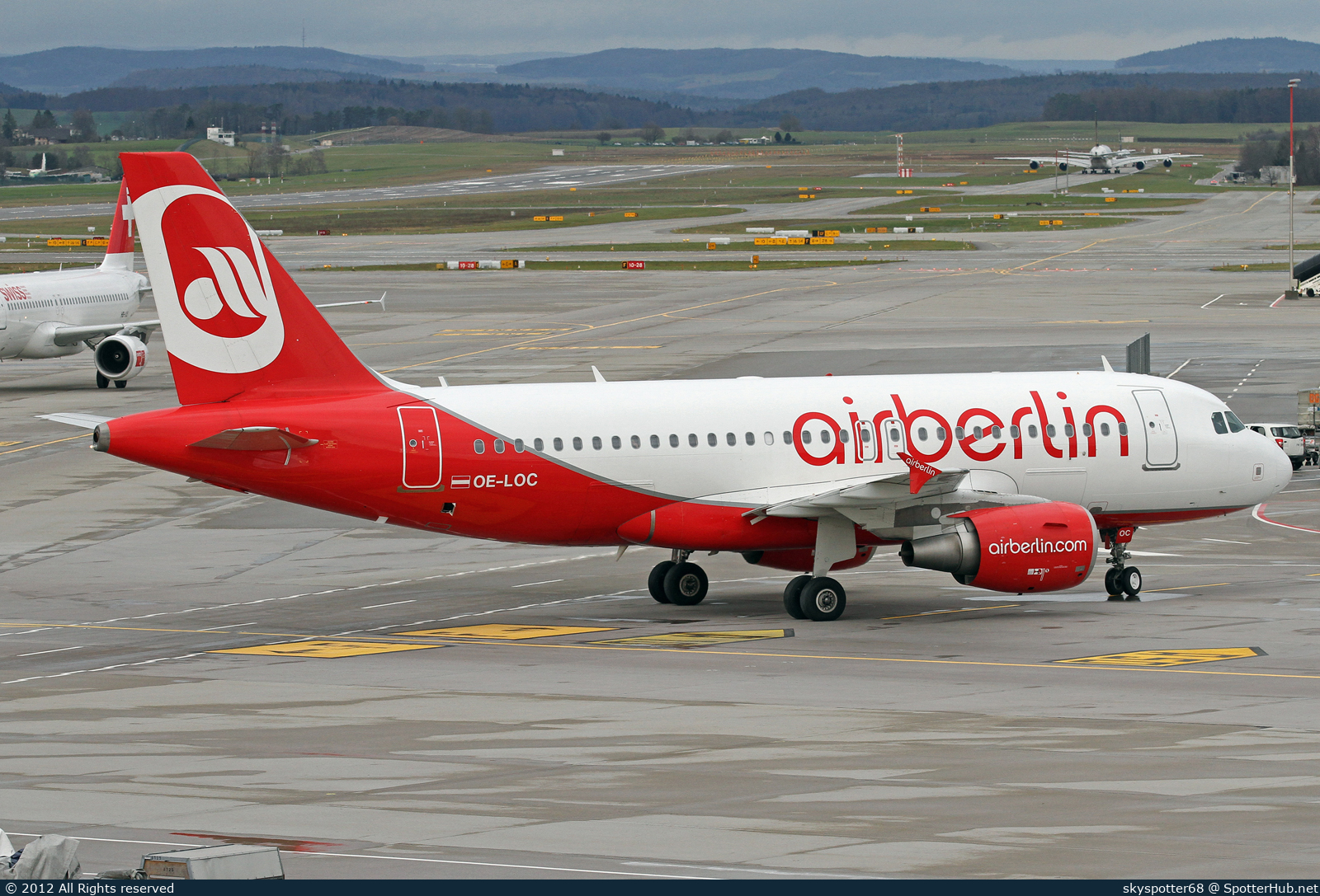 Photo of OE-LOC - Airbus A319-112 operated by Air Berlin (opb Niki)