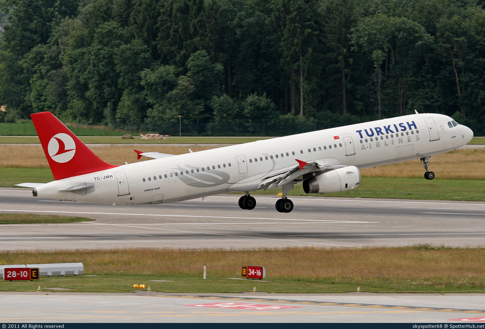 Photo of TC-JMH - Airbus A321-231 operated by Turkish Airlines