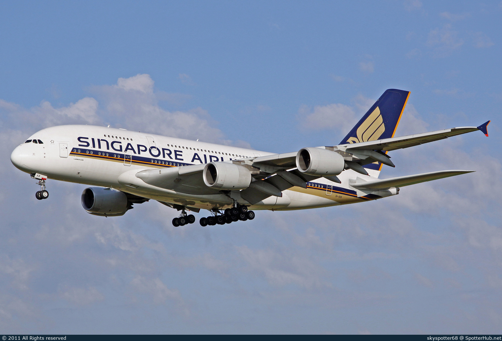 Photo of 9V-SKB - Airbus A380-841 operated by Singapore Airlines
