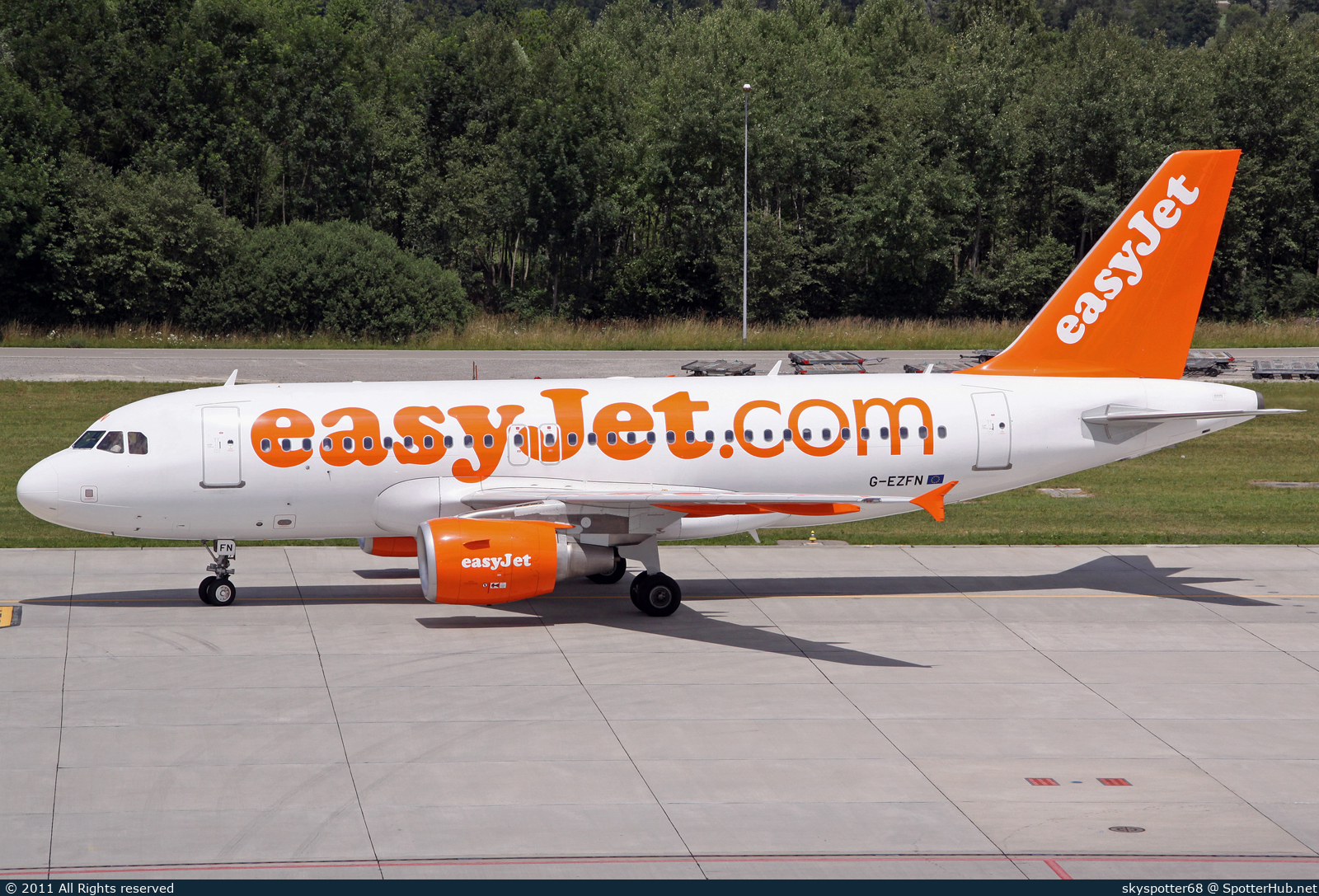 Photo of G-EZFN - Airbus A319-111 operated by easyJet