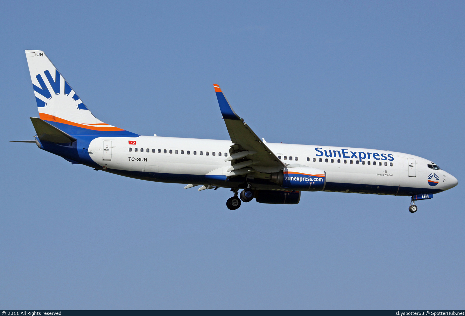 Photo of TC-SUH - Boeing 737-8CX operated by SunExpress