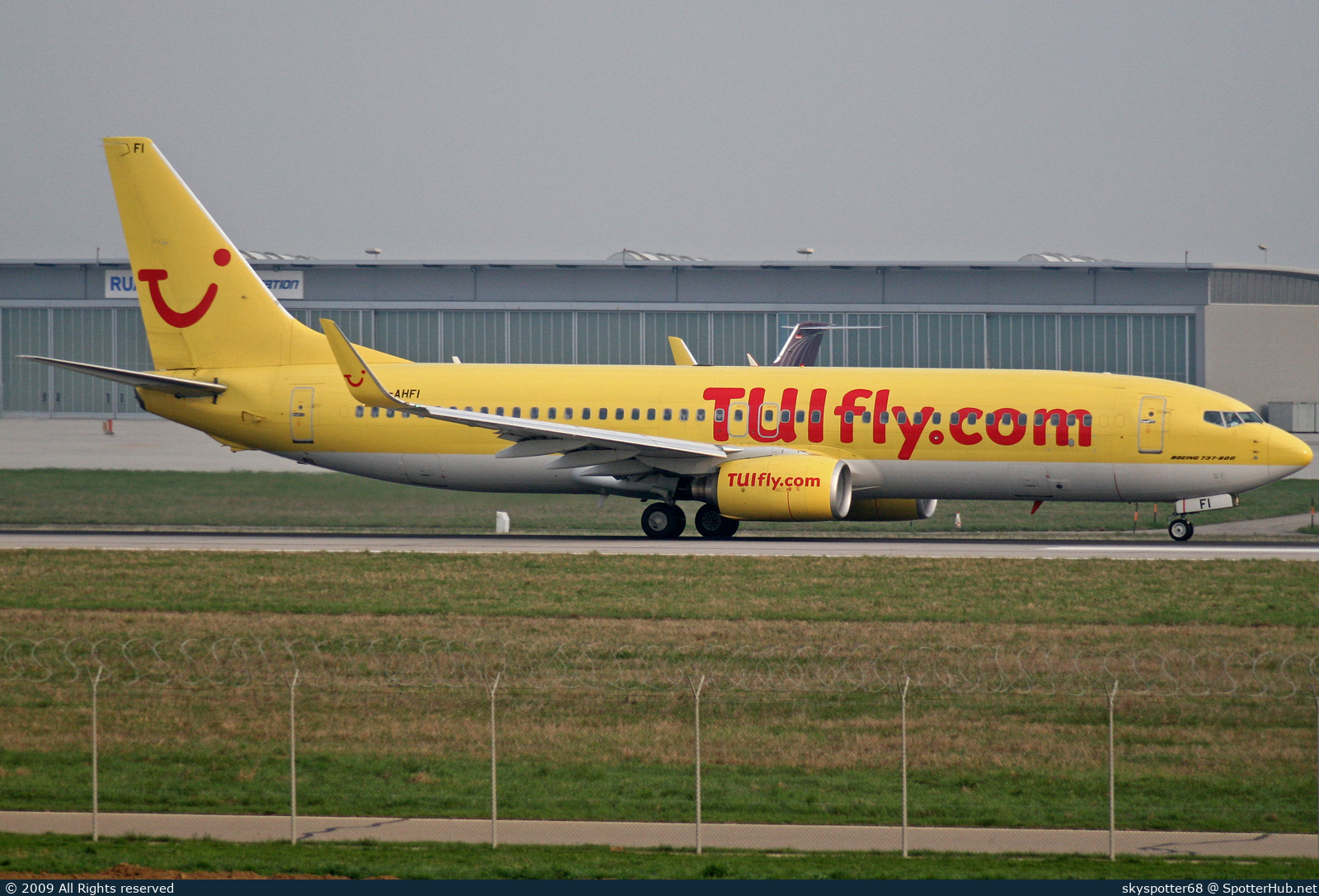 Photo of D-AHFI - Boeing 737-8K5 operated by TUIfly