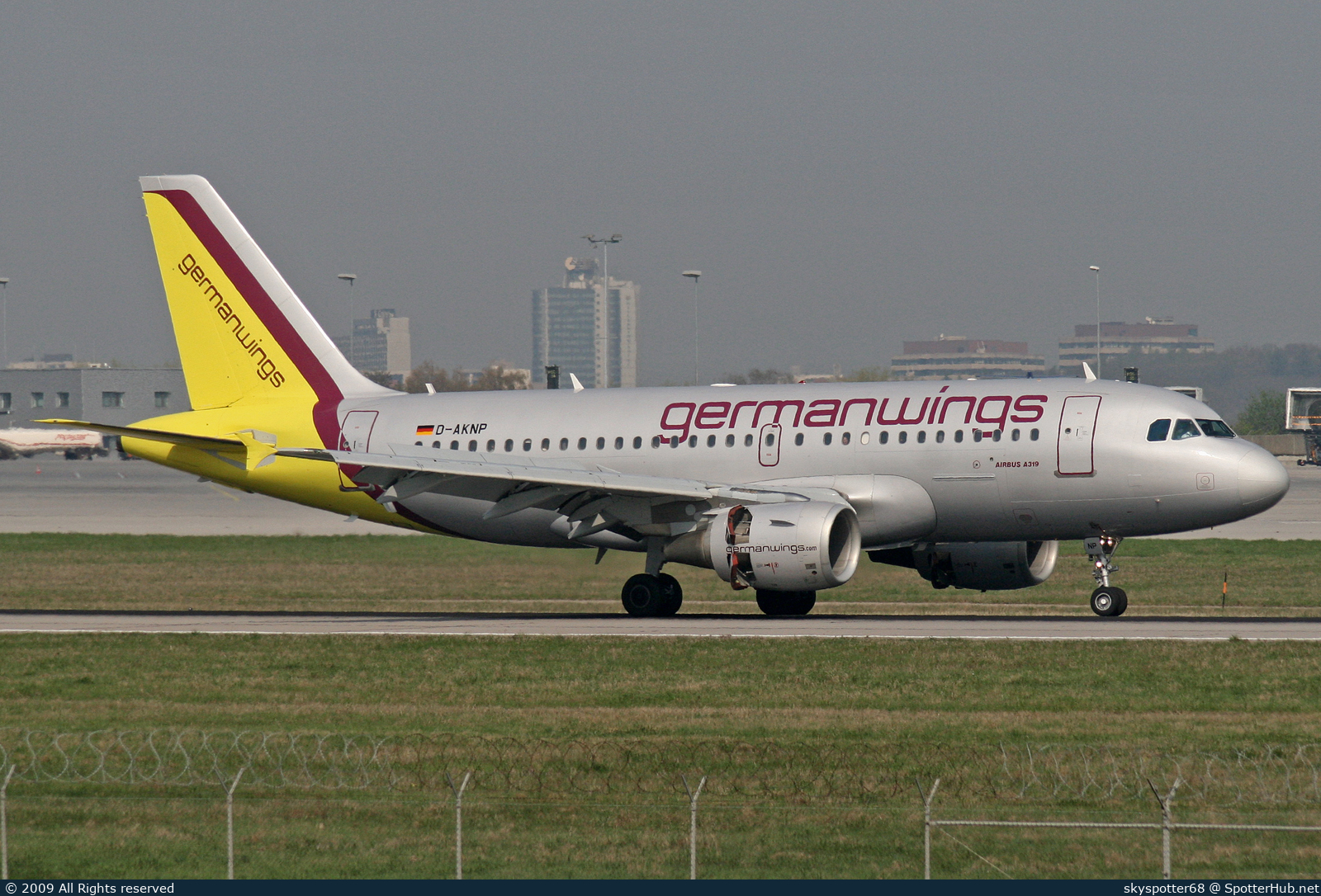 Photo of D-AKNP - Airbus A319-112 operated by Germanwings