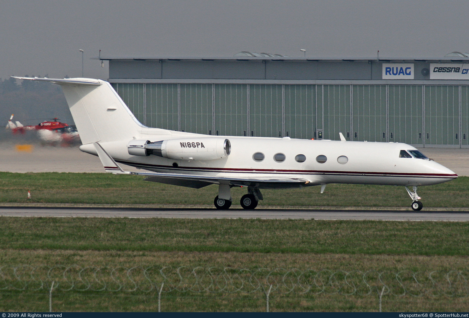 Photo of N186PA - Gulfstream GIII operated by Phoenix Air Group