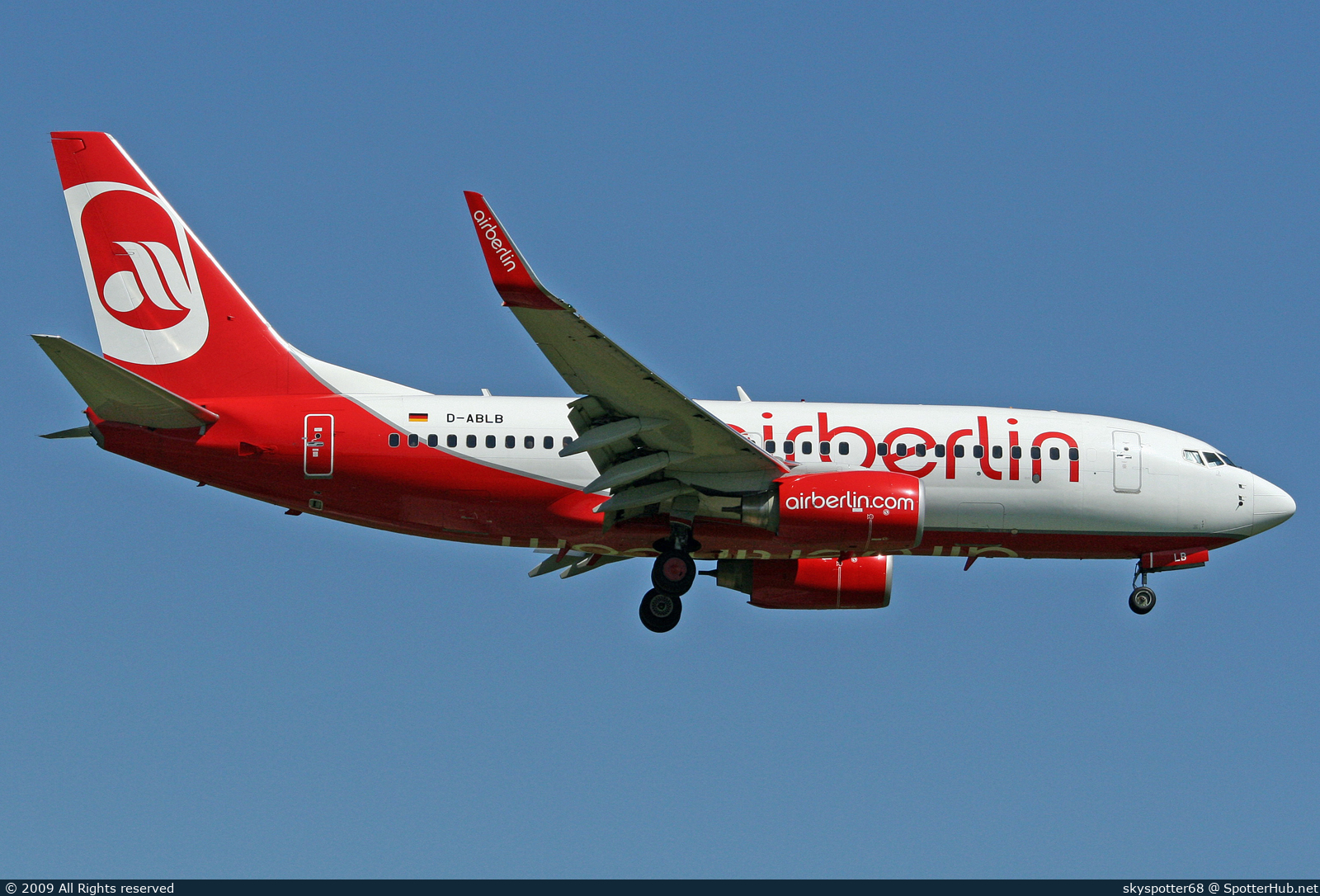 Photo of D-ABLB - Boeing 737-76J operated by Air Berlin