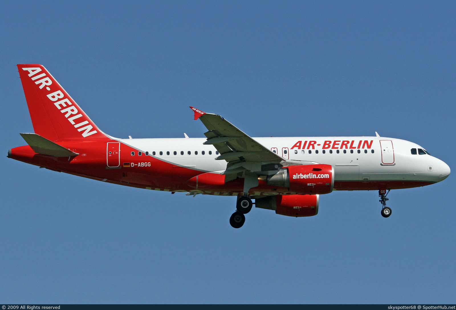 Photo of D-ABGG - Airbus A319-112 operated by Air Berlin
