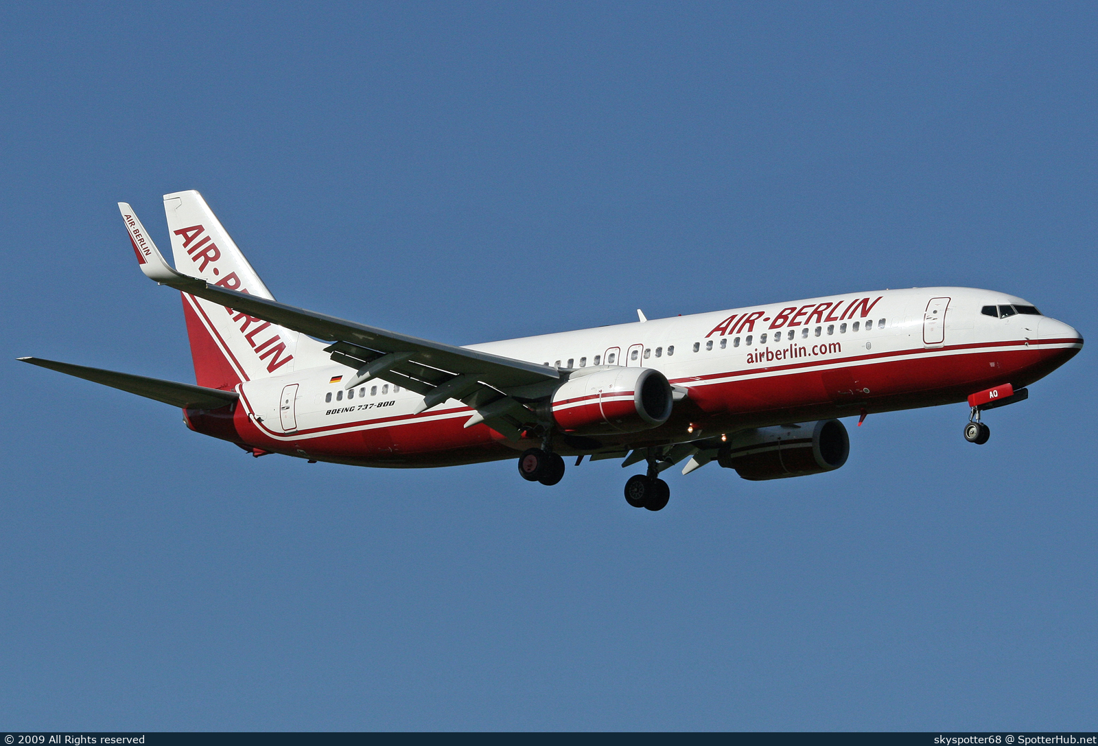 Photo of D-ABAQ - Boeing 737-86J operated by Air Berlin