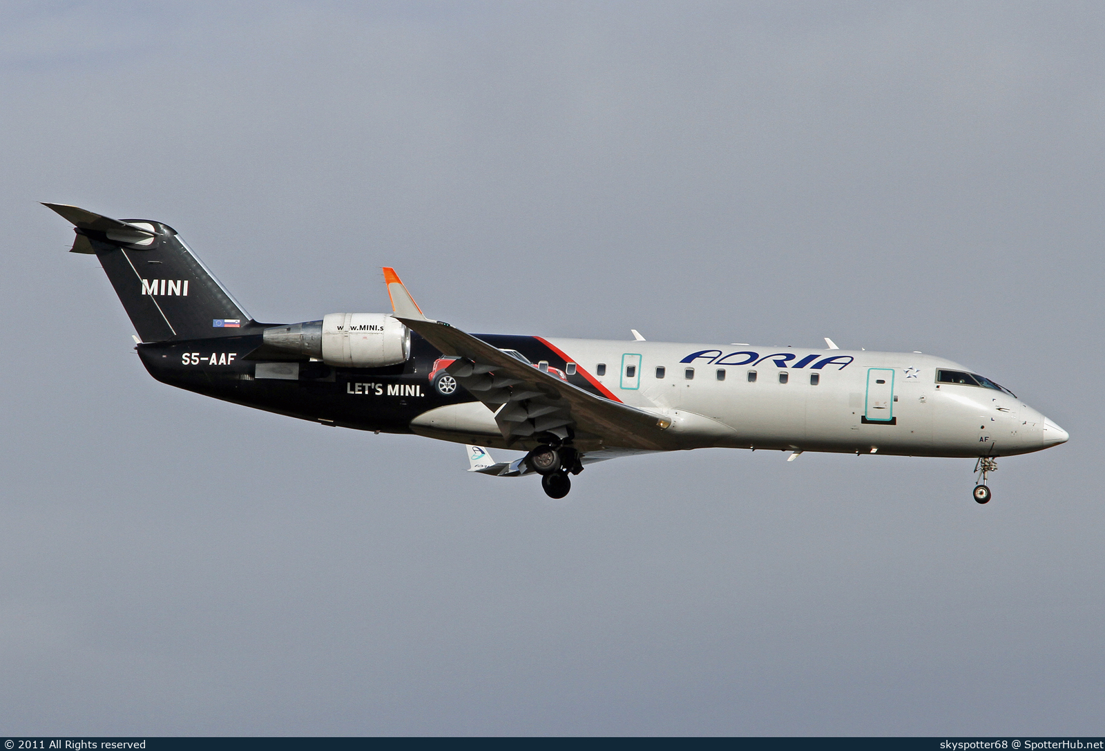 Photo of S5-AAF - Bombardier CRJ-200LR operated by Adria Airways