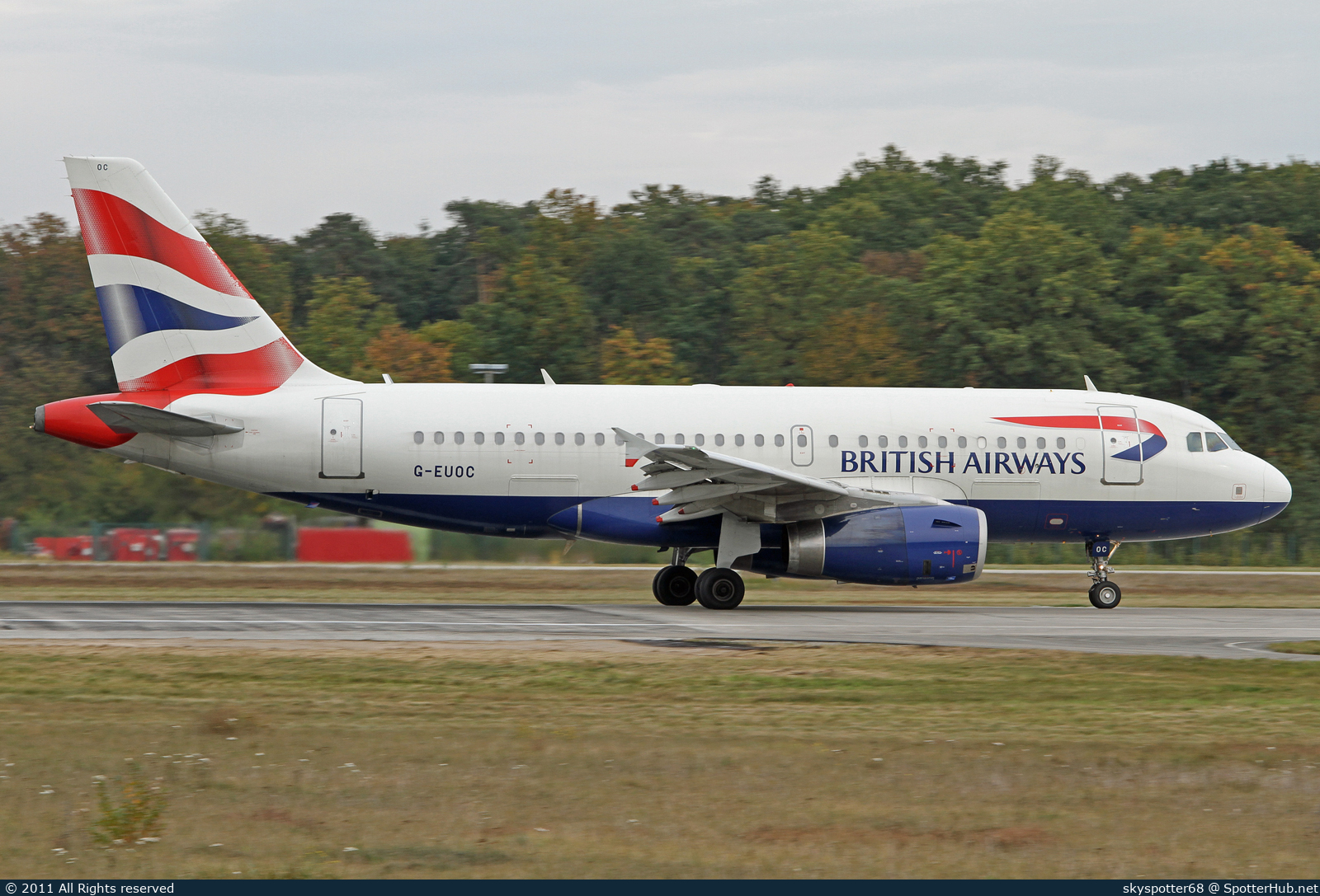 Photo of G-EUOC - Airbus A319-131 operated by British Airways