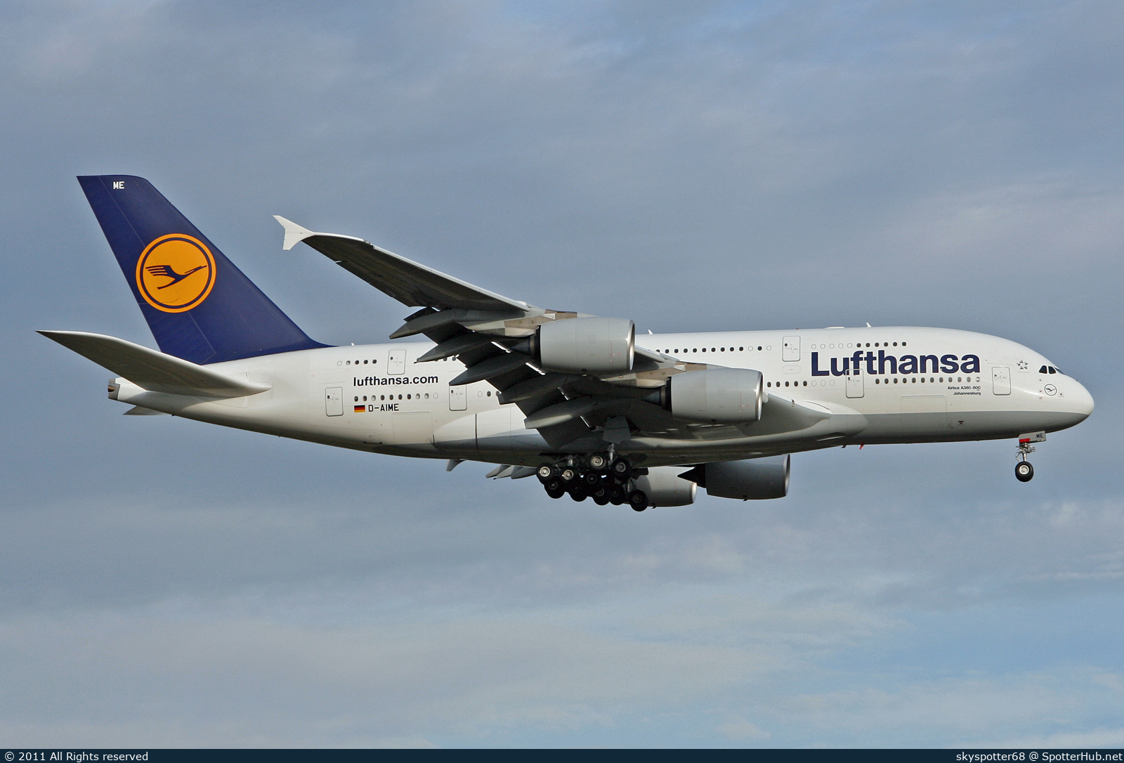 Photo of D-AIME - Airbus A380-841 operated by Lufthansa
