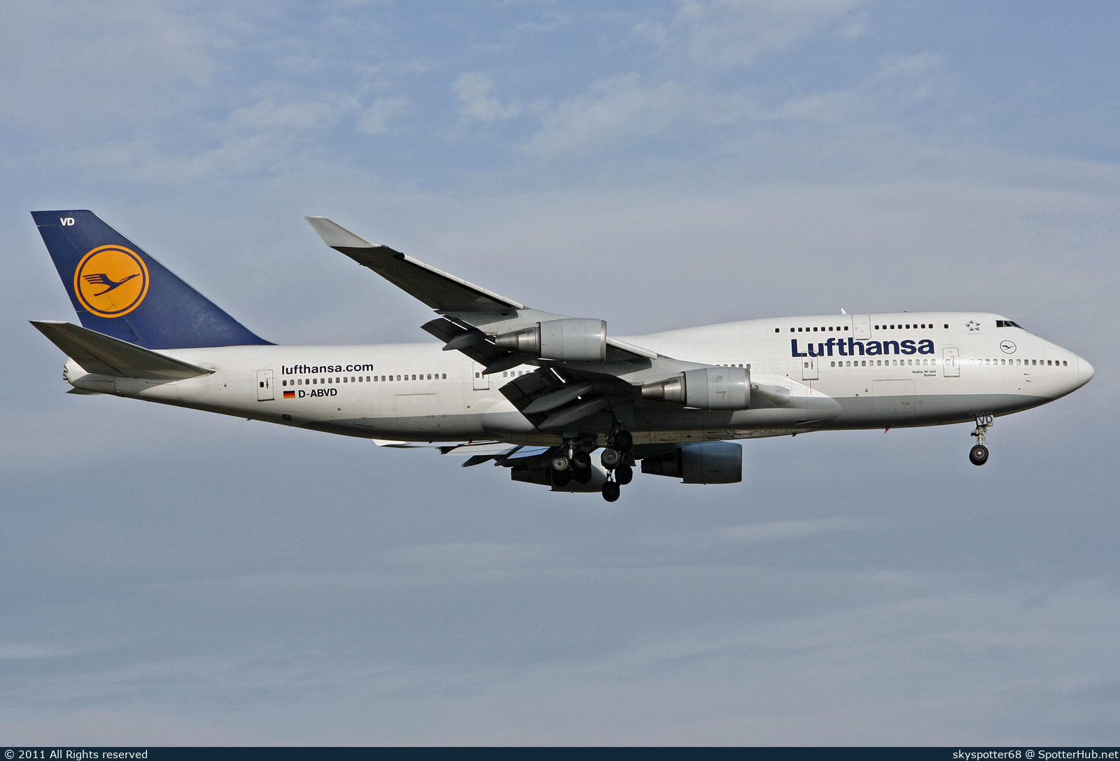 Photo of D-ABVD - Boeing 747-430 operated by Lufthansa