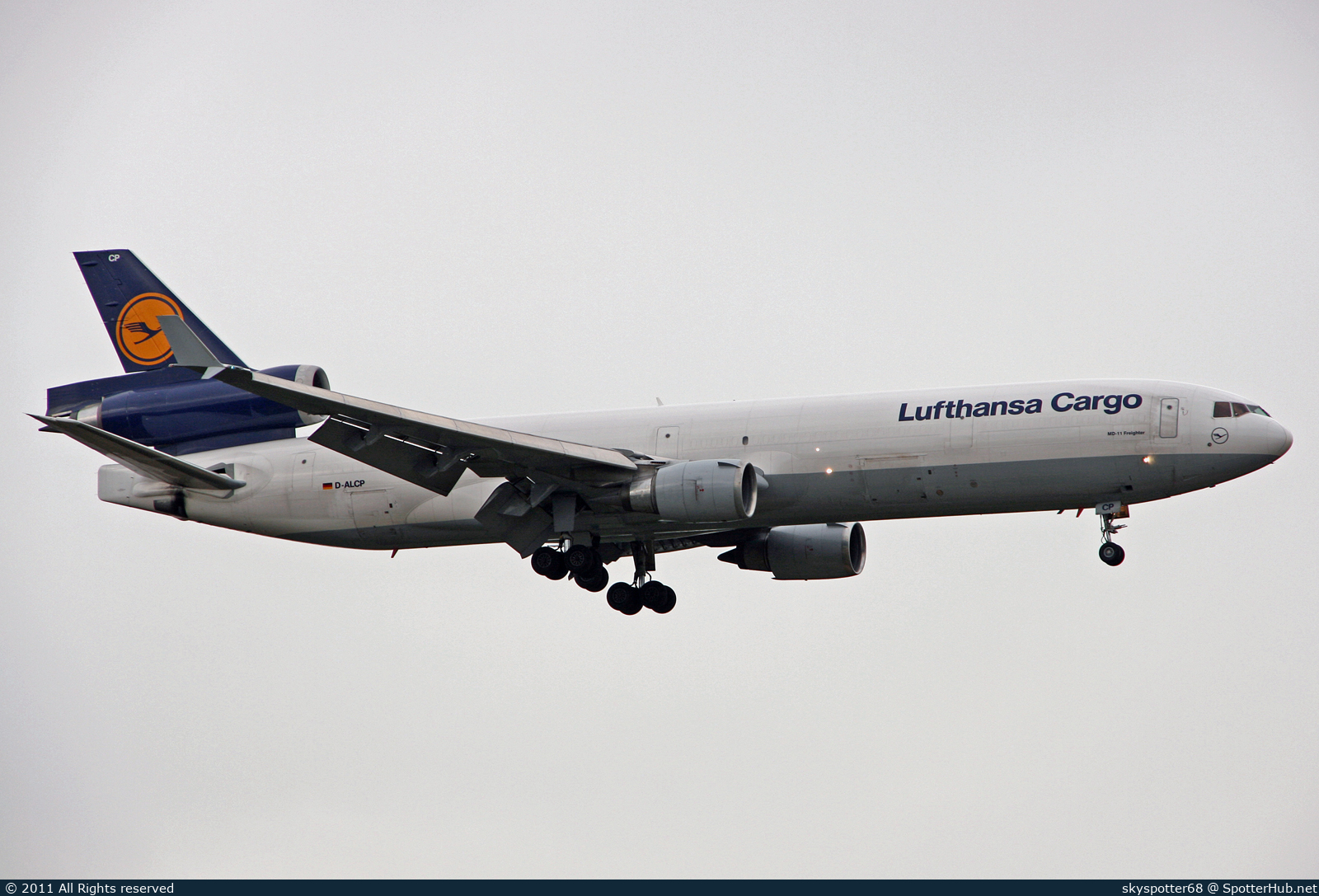 Photo of D-ALCP - McDonnell Douglas MD-11(F) operated by Lufthansa Cargo