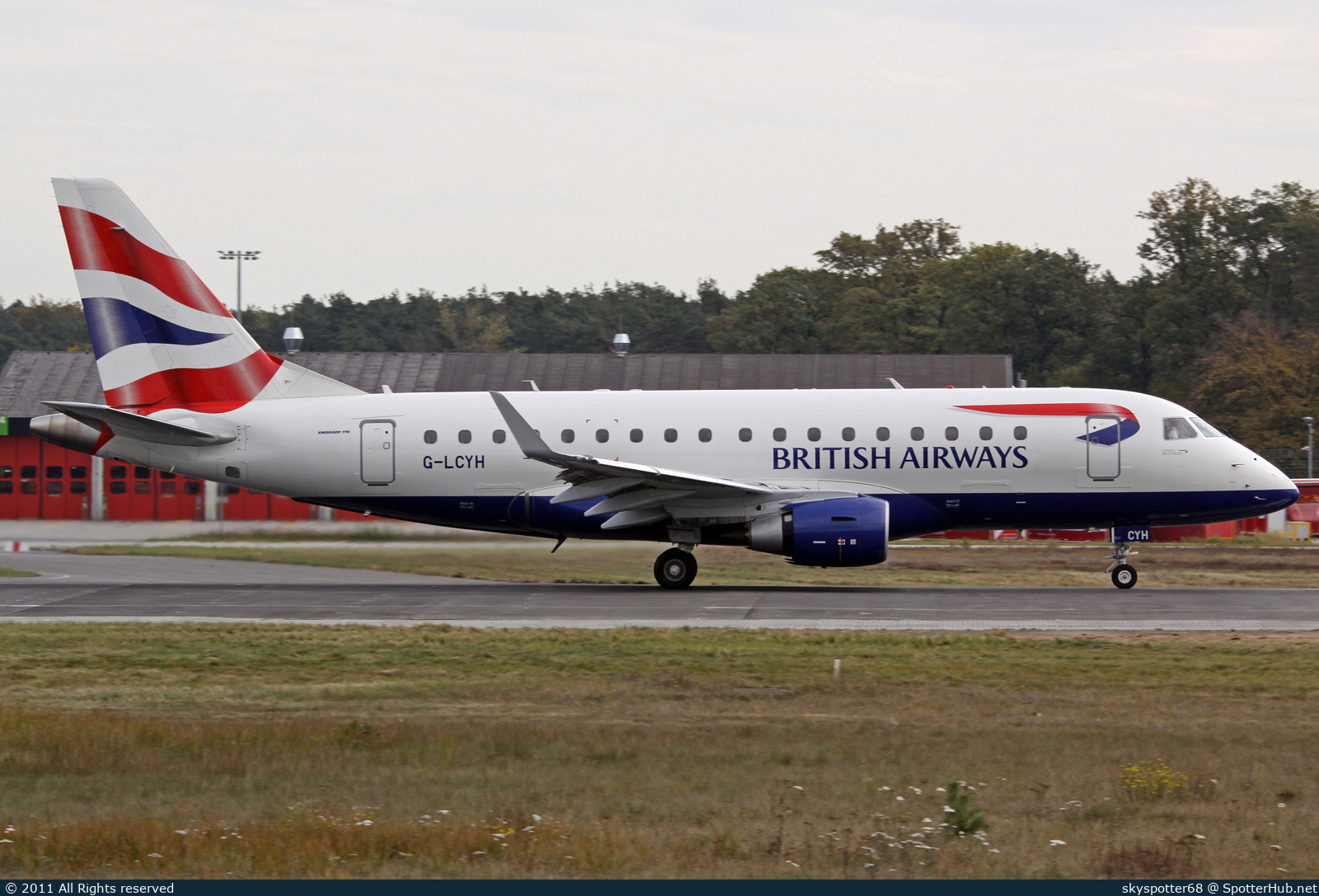 Photo of G-LCYH - Embraer ERJ-170STD operated by BA CityFlyer