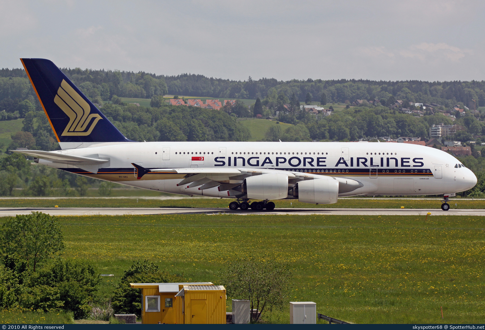 Photo of 9V-SKC - Airbus A380-841 operated by Singapore Airlines