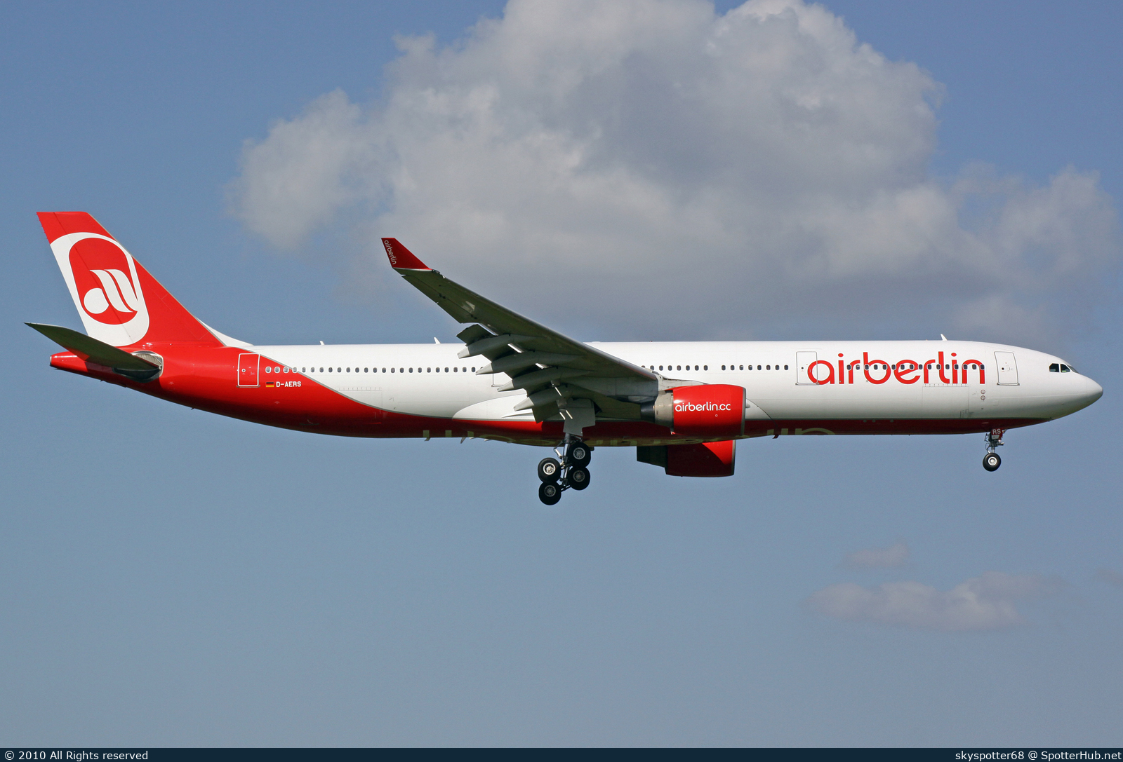 Photo of D-AERS - Airbus A330-322 operated by Air Berlin