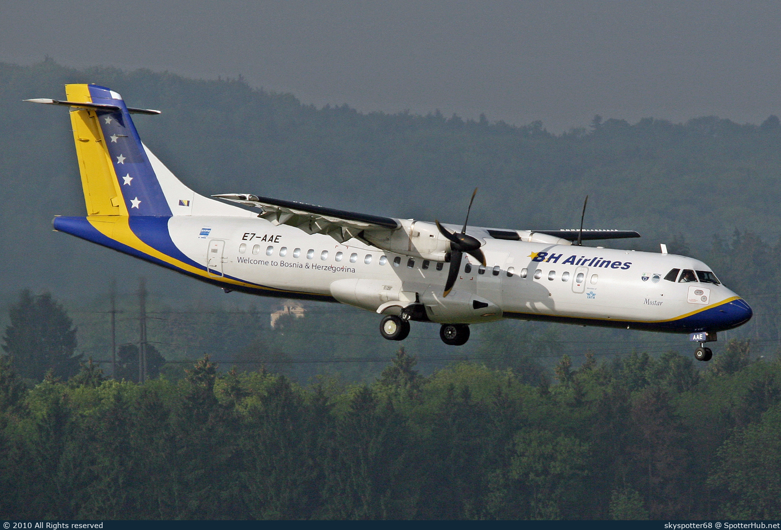 Photo of E7-AAE - ATR 72-212 operated by BH Airlines