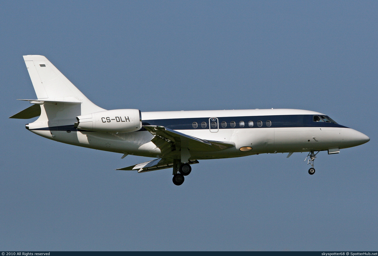 Photo of CS-DLH - Dassault Falcon 2000EX operated by NetJets Europe