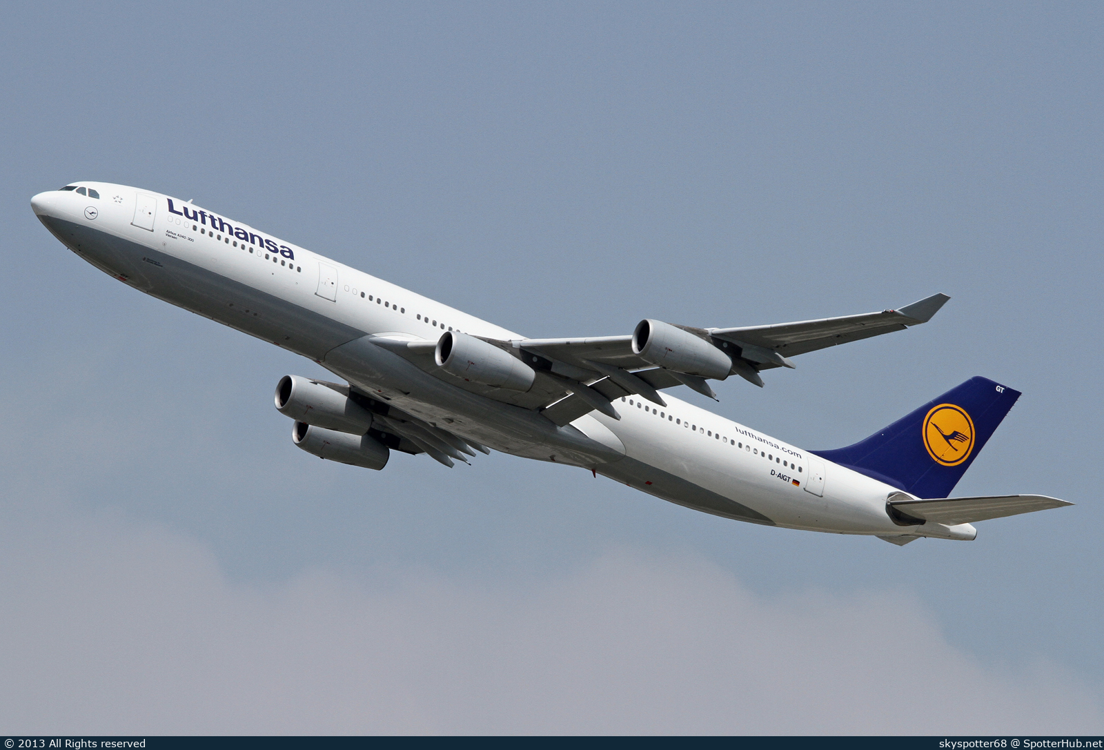 Photo of D-AIGT - Airbus A340-313 operated by Lufthansa