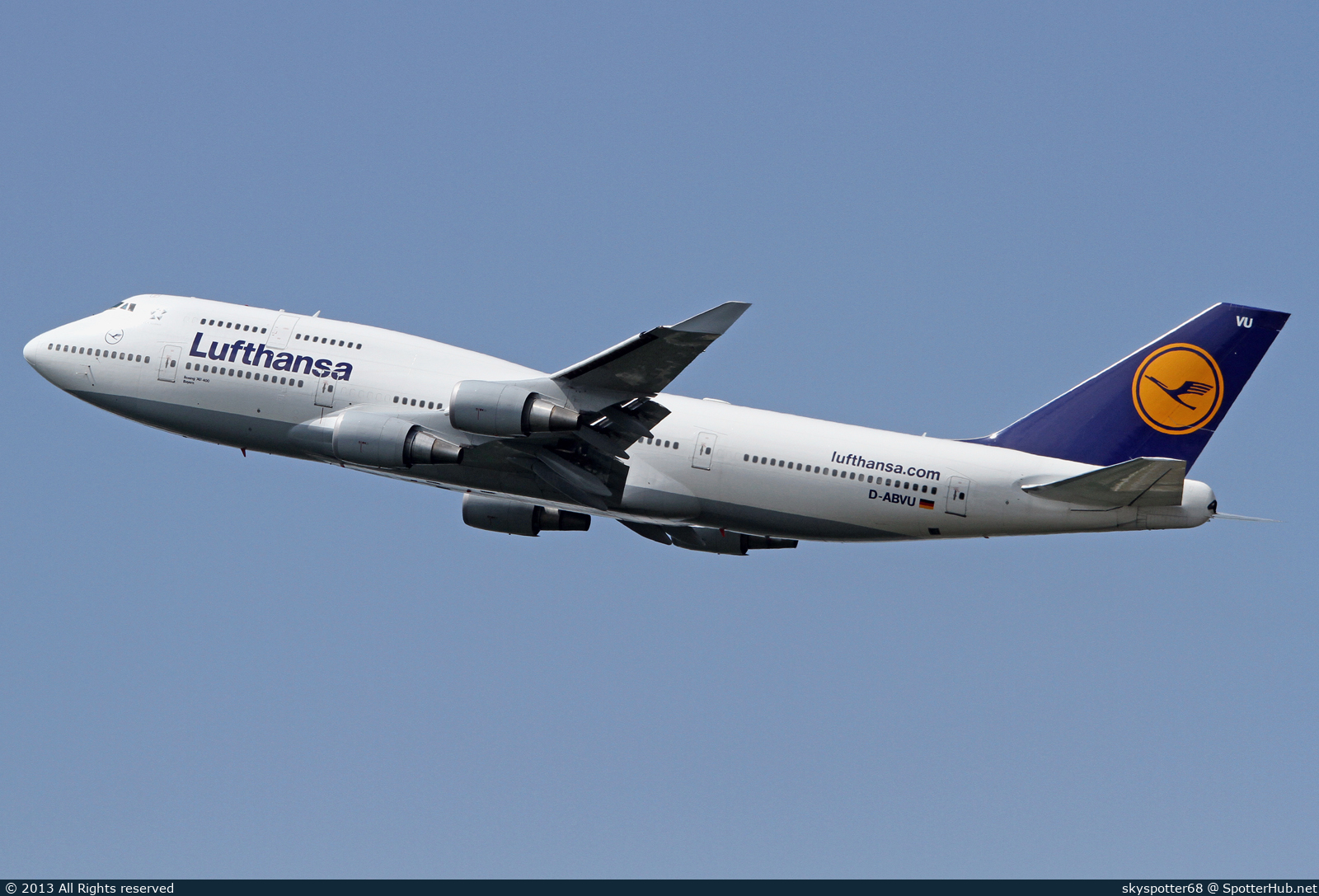 Photo of D-ABVU - Boeing 747-430 operated by Lufthansa