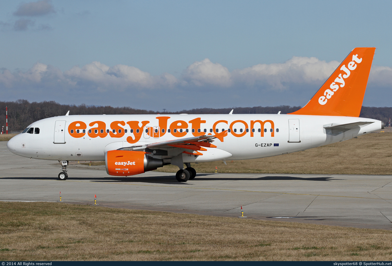 Photo of G-EZAP - Airbus A319-111 operated by easyJet