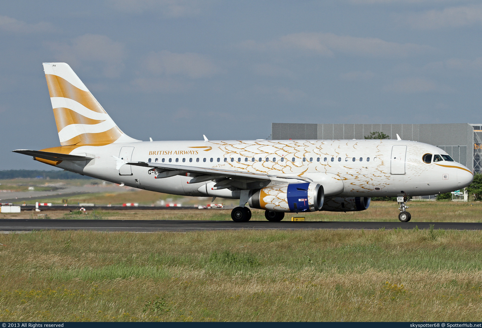 Photo of G-EUPH - Airbus A319-131 operated by British Airways