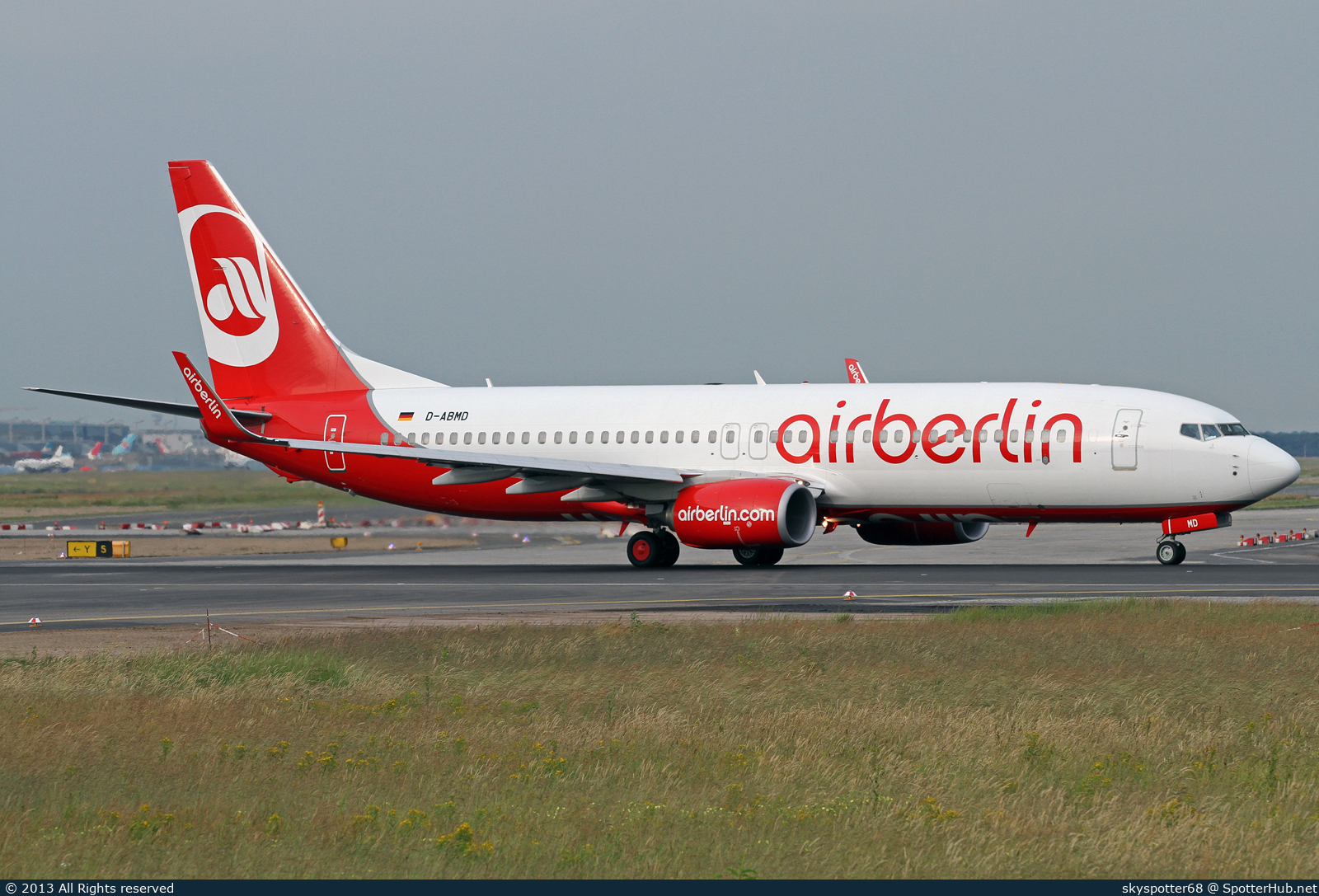 Photo of D-ABMD - Boeing 737-86J operated by Air Berlin