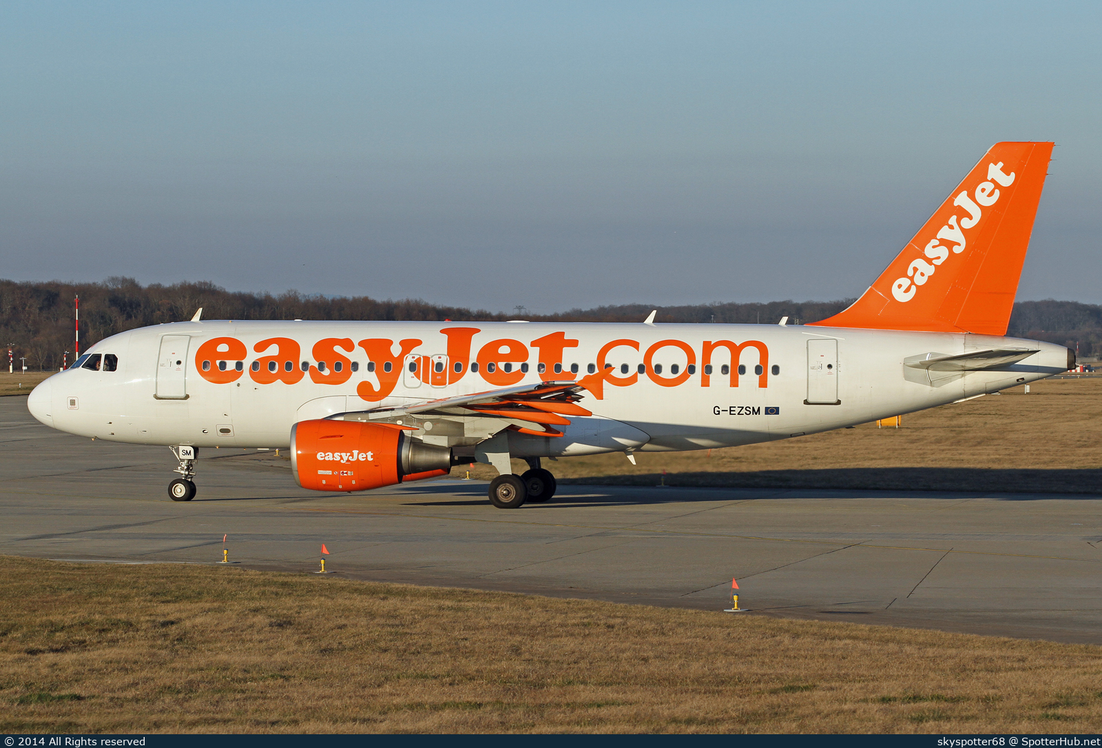 Photo of G-EZSM - Airbus A319-111 operated by easyJet