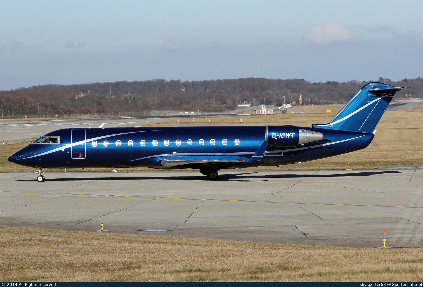 Photo of G-IGWT - Bombardier Challenger 850 operated by Skywings