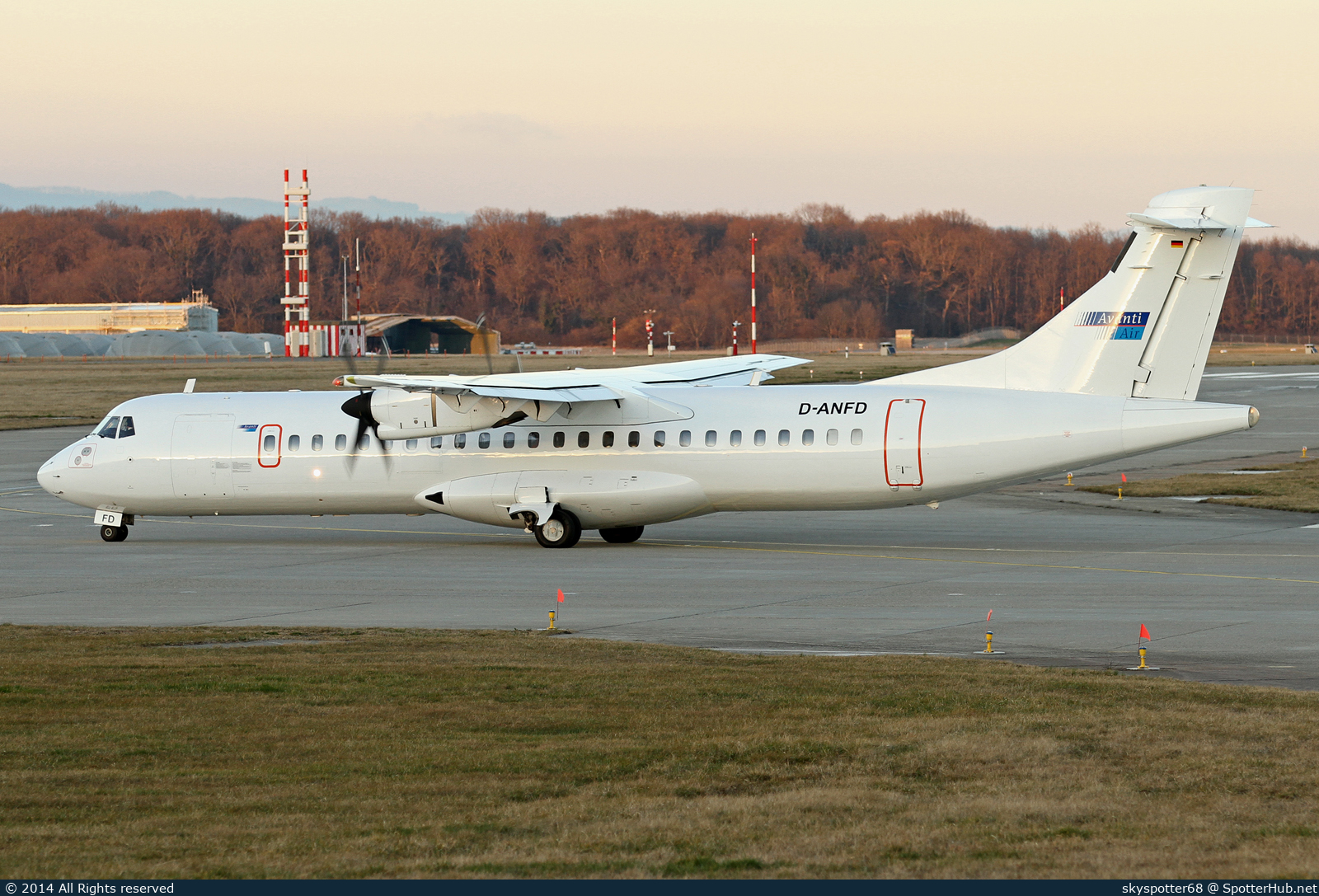 Photo of D-ANFD - ATR 72-202 operated by Avanti Air