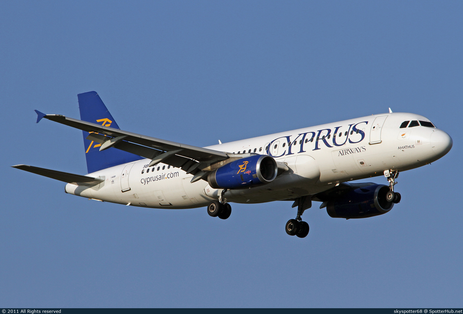 Photo of 5B-DCJ - Airbus A320-232 operated by Cyprus Airways