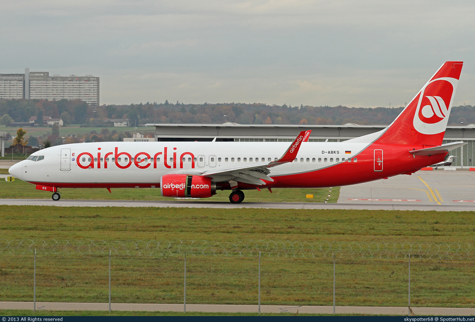 Photo of D-ABKS - Boeing 737-86J operated by Air Berlin