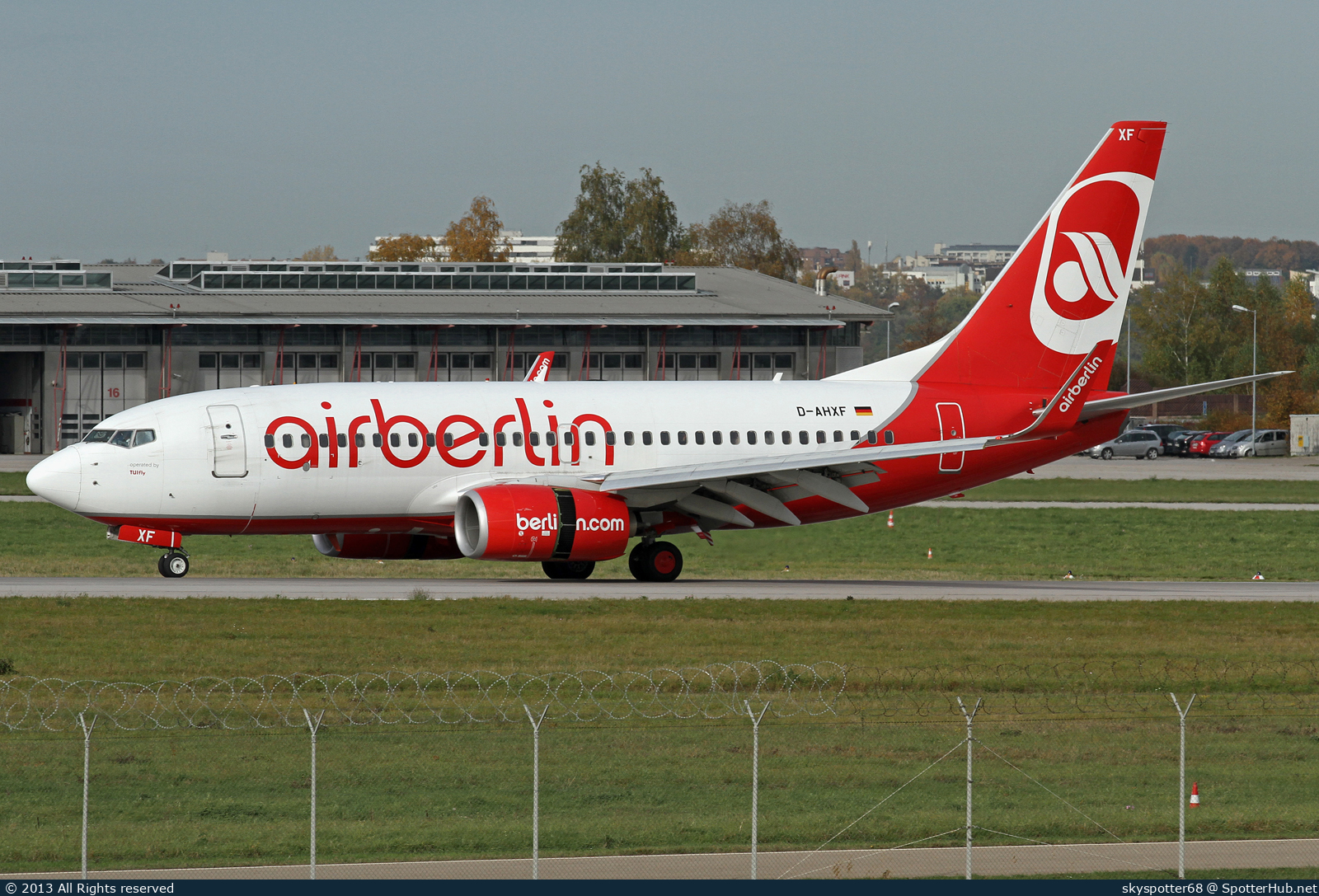 Photo of D-AHXF - Boeing 737-7K5 operated by Air Berlin (opb TUIfly)