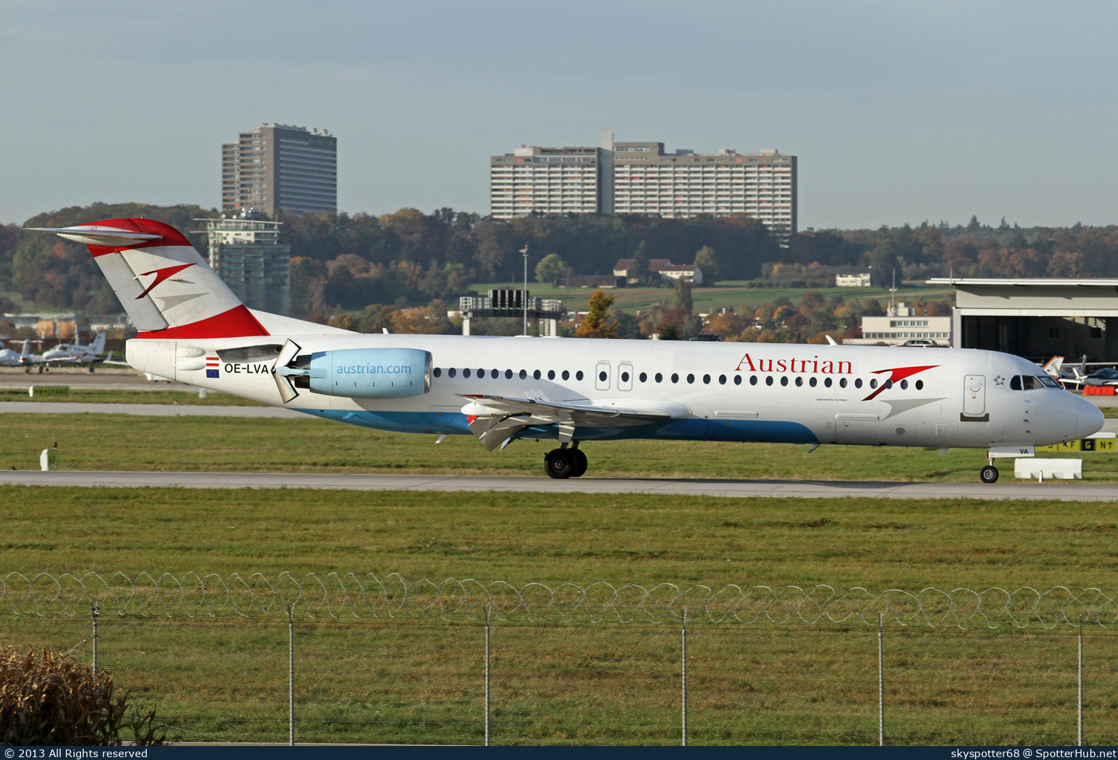 Photo of OE-LVA - Fokker 100 operated by Austrian Airlines