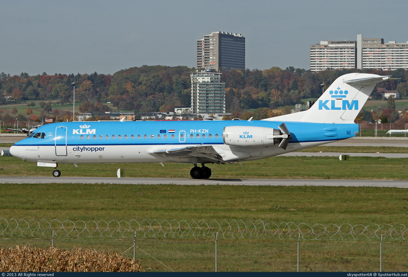 Photo of PH-KZN - Fokker 70 operated by KLM Cityhopper