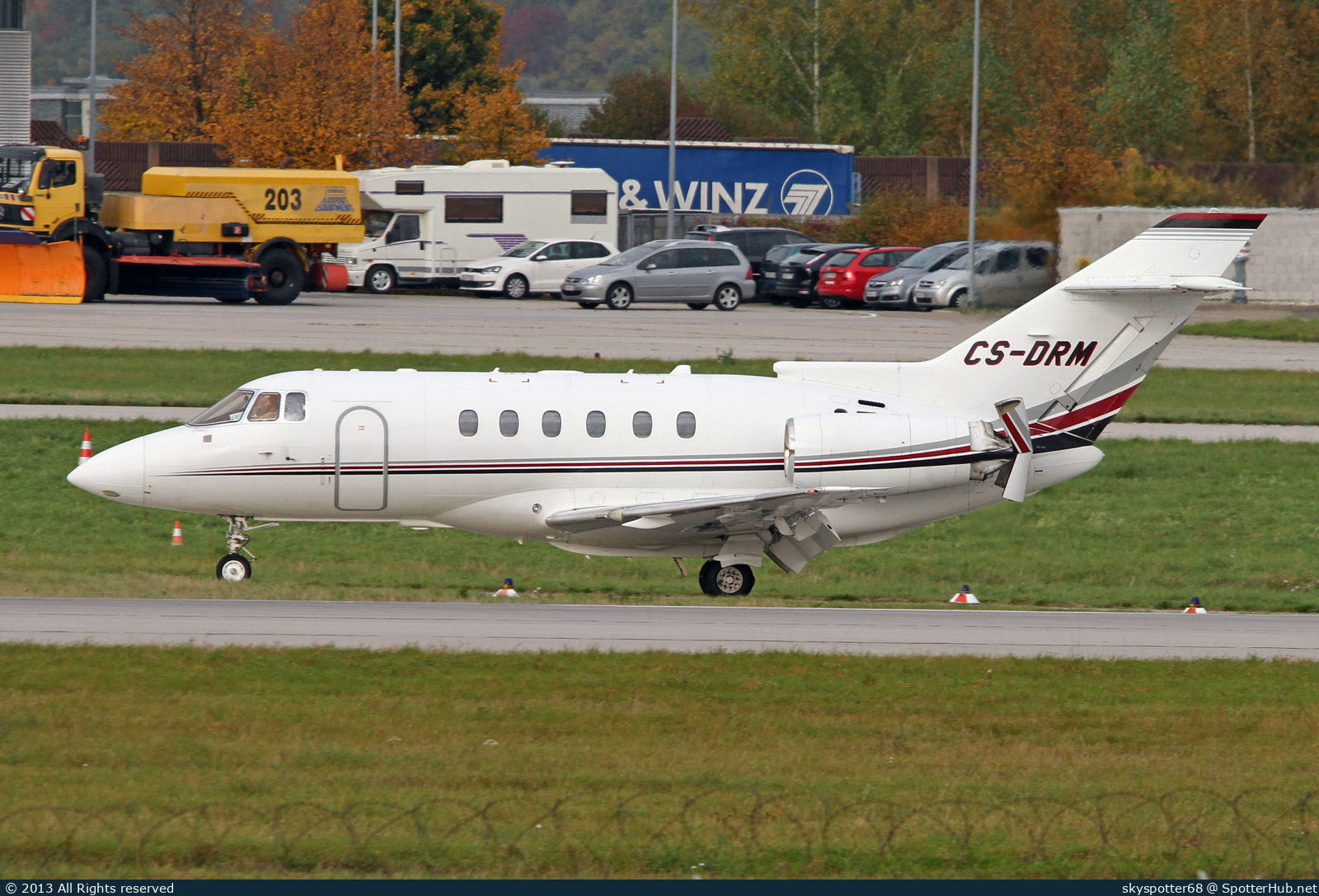 Photo of CS-DRM - Hawker Beechcraft 800XP operated by NetJets Europe