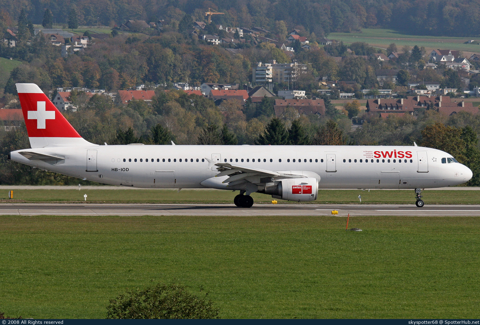 Photo of HB-IOD - Airbus A321-111 operated by Swiss International Air Lines