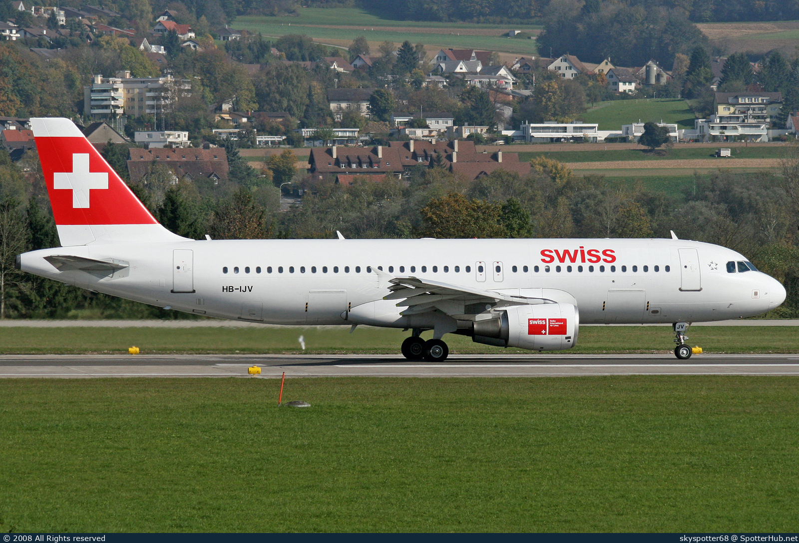 Photo of HB-IJV - Airbus A320-214 operated by Swiss International Air Lines