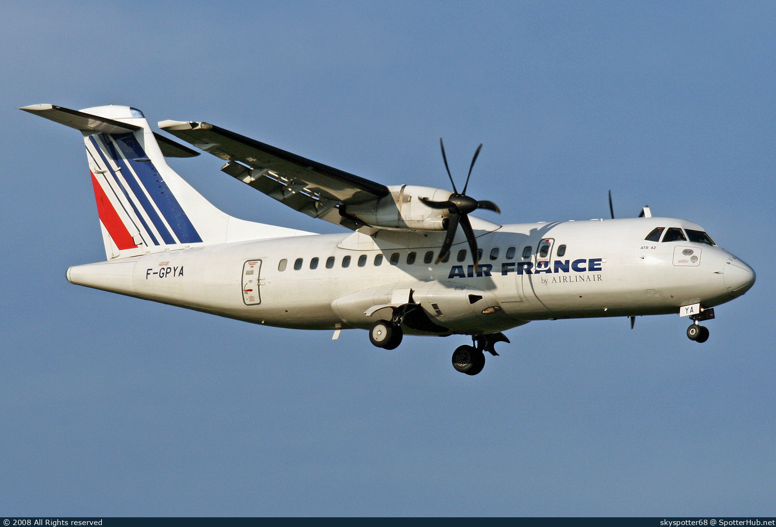 Photo of F-GPYA - ATR 42-500 operated by Air France (opb Airlinair)