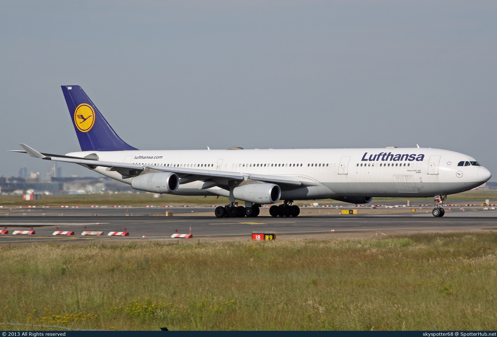 Photo of D-AIGM - Airbus A340-313 operated by Lufthansa